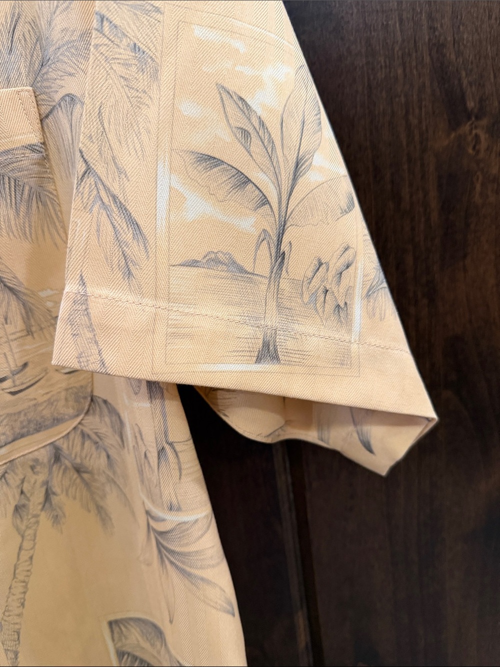Tommy Bahama - Picture 5 of 9